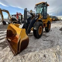 Chargeuse sur pneus John Deere 544